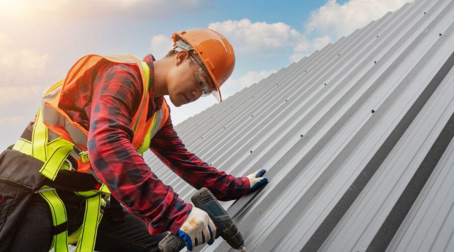 GAF certified roofer in Spivey, KS